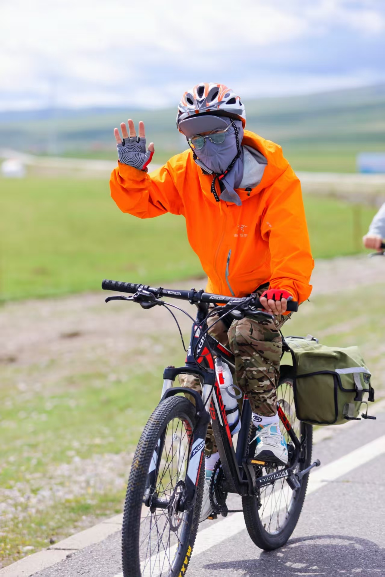 Cycling at Qinghai Lake